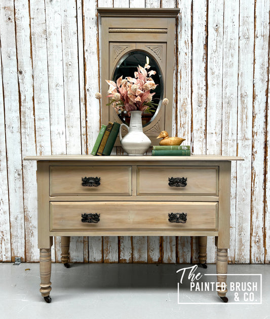 Washed Dressing Table with Carved Mirror