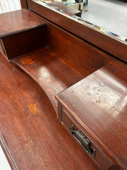 Vintage chest of drawers