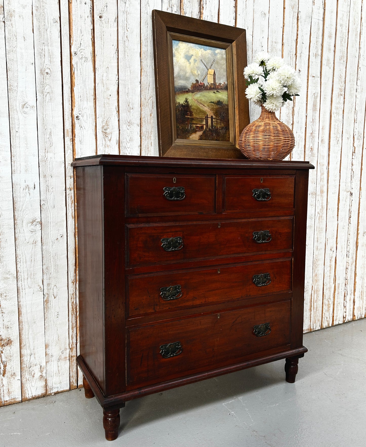 Vintage chest of drawers